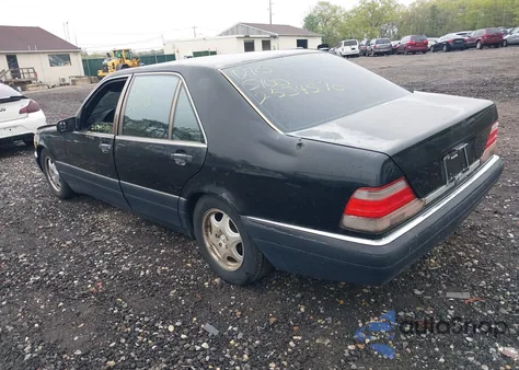 1999 Mercedes-Benz S 320 из США, поврежденный, VIN WDBGA33G4XA431496